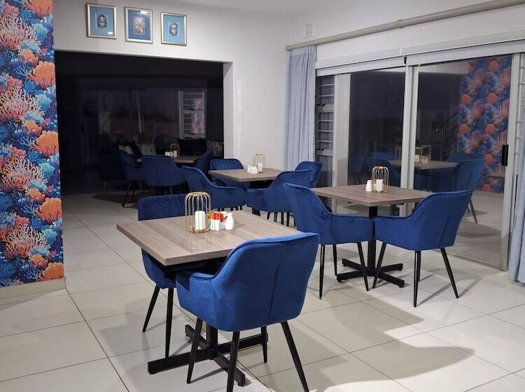 مبيت وإفطار Ocean Days