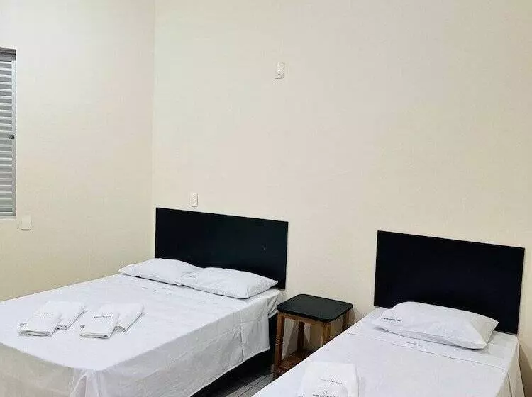 Hotelli Central Plaza Timóteo