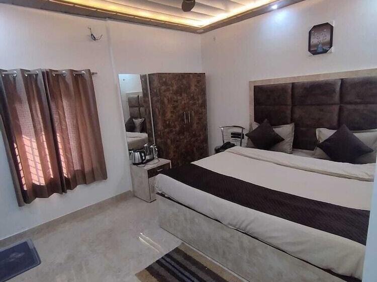 酒店 Govindam Royal Stay