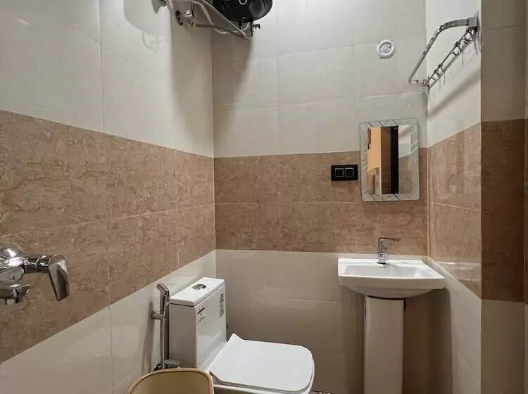 هتل Govindam Royal Stay