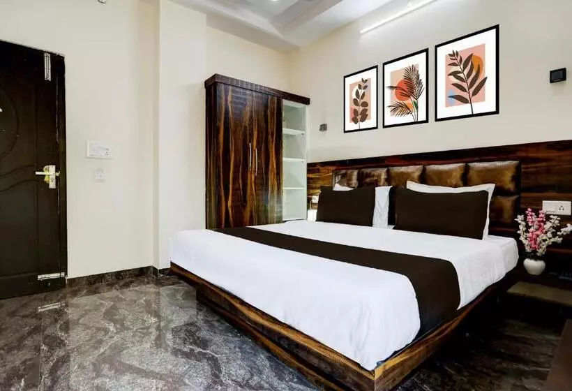 Oyo Hotel Rudraksh