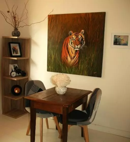 Aamiaismajoitus (B&B) Cocon De Verdure Avec Piscine Chambre Lit King Size 2m