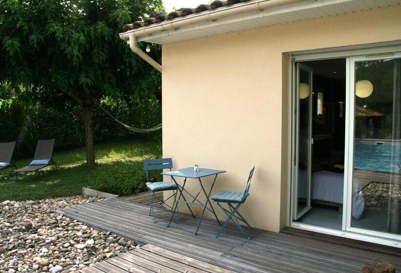 Bed and Breakfast Cocon De Verdure Avec Piscine Chambre Lit King Size 2m