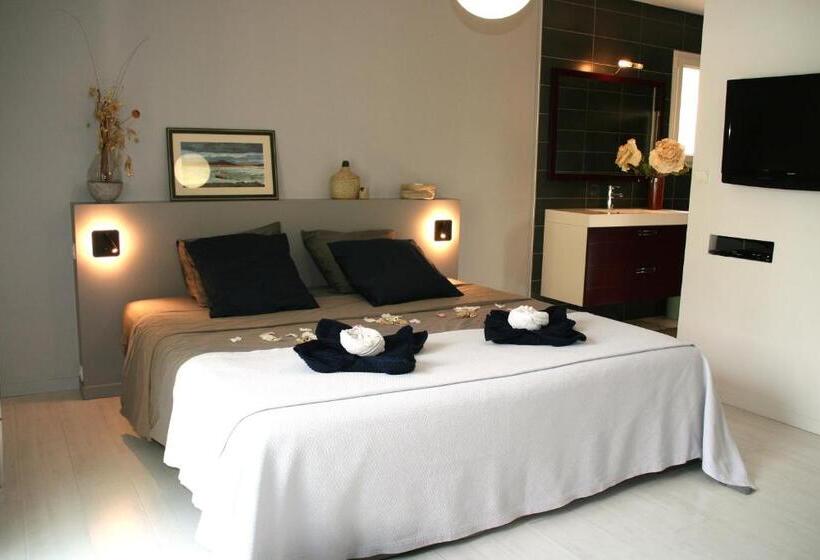 Bed and Breakfast Cocon De Verdure Avec Piscine Chambre Lit King Size 2m