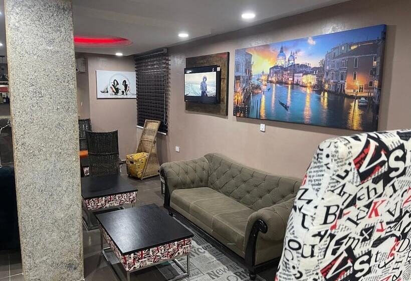 C To C Luxury Hotel And Suites