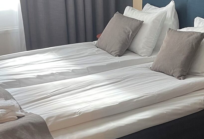 膳宿费 Beach Camp