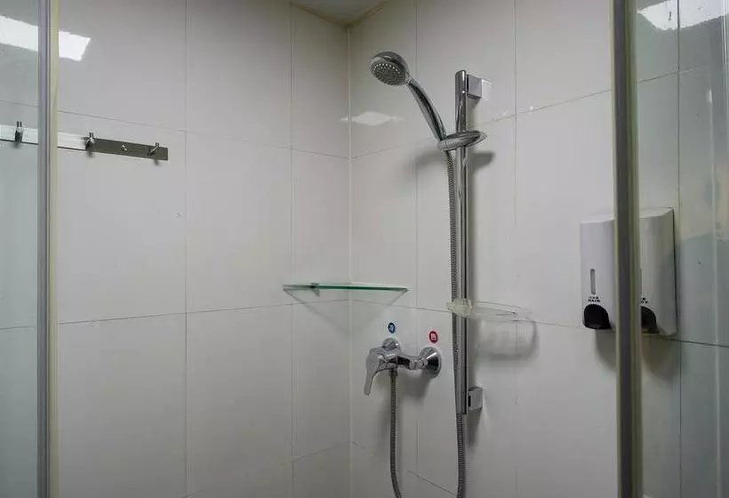 Hotelli 7days Premium Nanjing Xinjiekou Subway Station