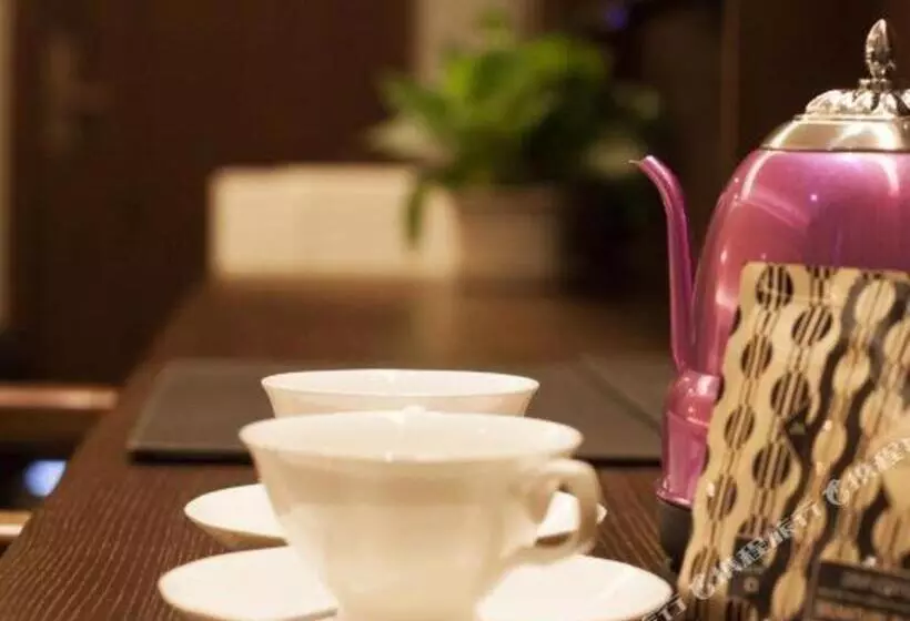 هتل James Joyce Coffetel Qinhuangdao People Park Plaza