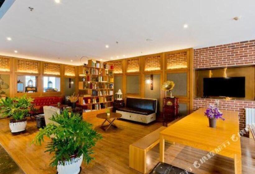 Otel James Joyce Coffetel Qinhuangdao People Park Plaza