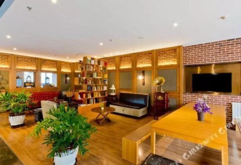 هتل James Joyce Coffetel Qinhuangdao People Park Plaza