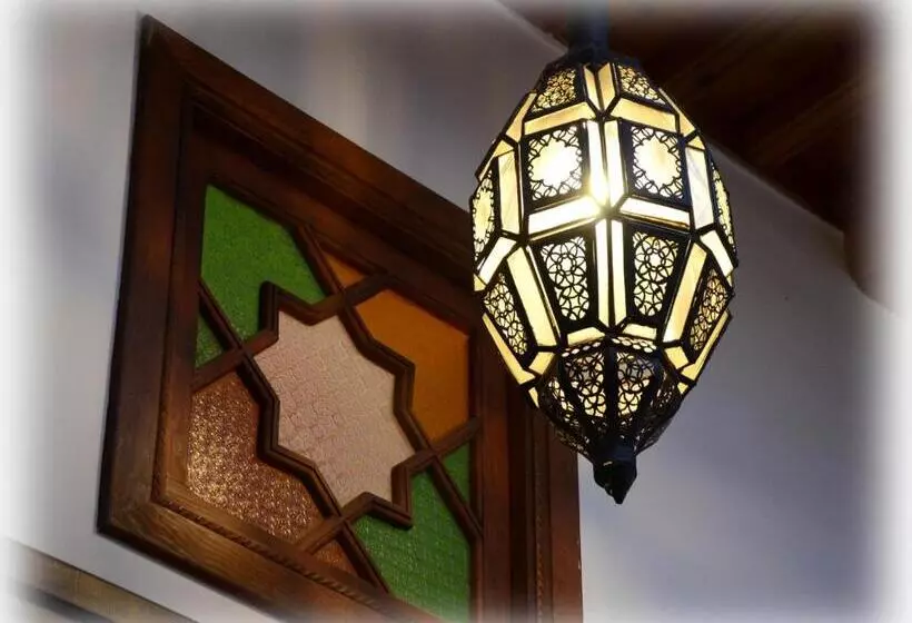 پانسیون Room In Bb Dar Rehla Bab Remouz