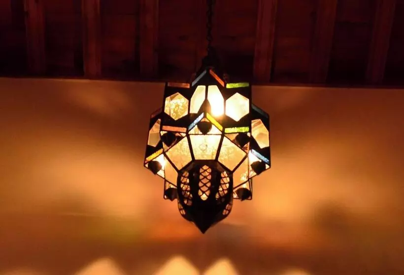 پانسیون Room In Bb Dar Rehla Bab Remouz