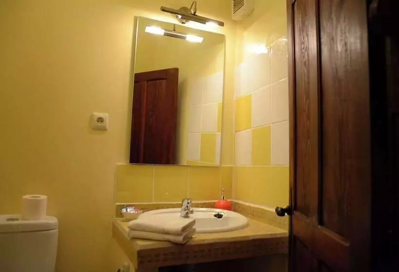 پانسیون Room In Bb Dar Rehla Bab Remouz