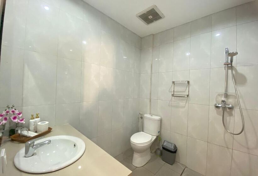 بنسيون Prada Living Canggu