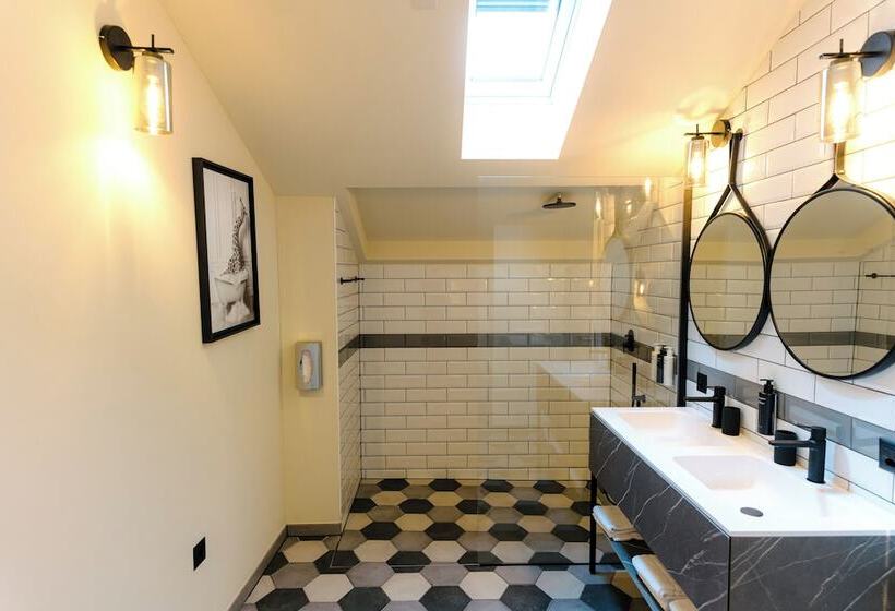 호텔 Seven Town House Boutique