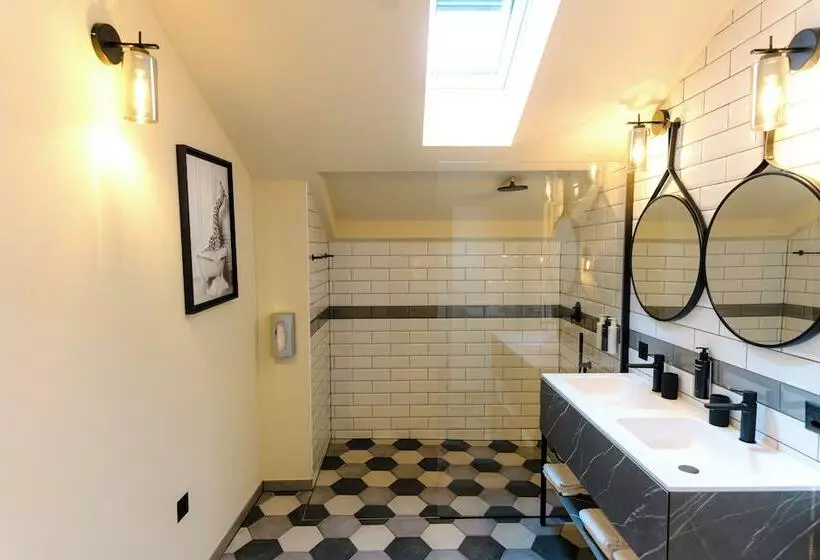 Hotelli Seven Town House Boutique