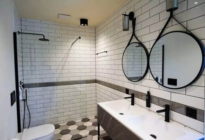 Hotelli Seven Town House Boutique