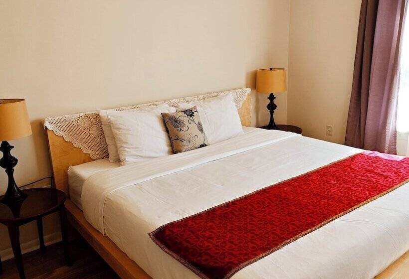 Pensionat Andy S Blue House