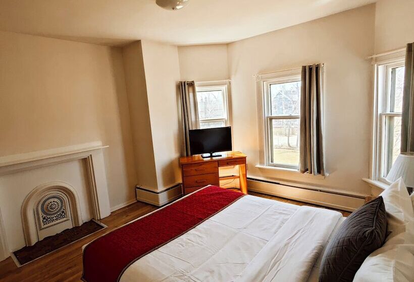 Pensionat Andy S Blue House