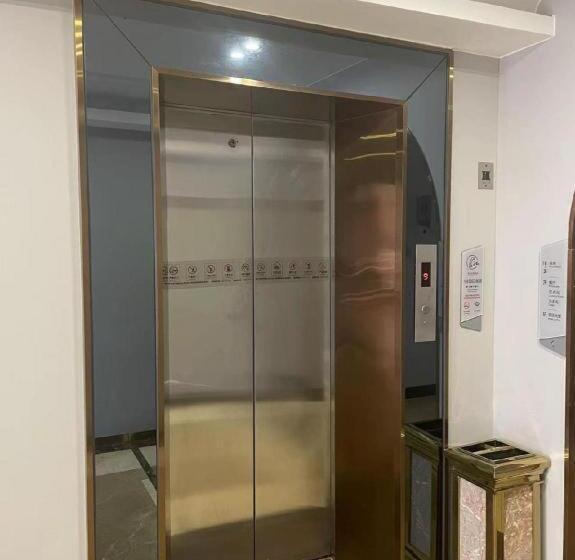 Borrman Hotel Zhanjiang Jinshawan Chikan Republic Of China Style Street