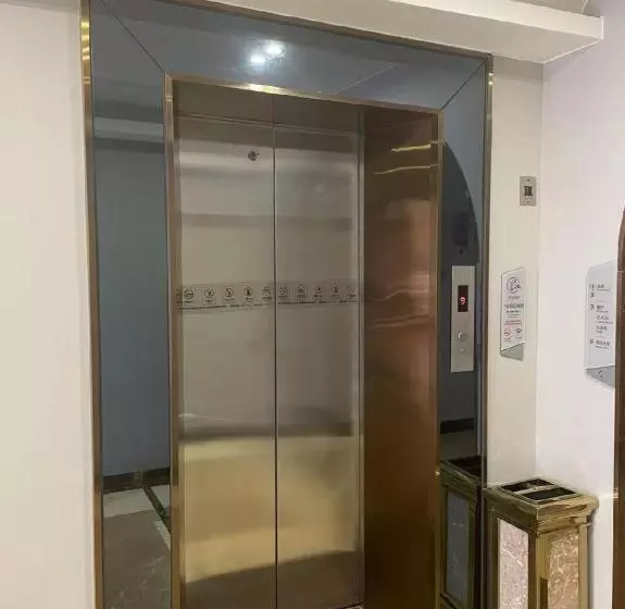 Borrman Hotel Zhanjiang Jinshawan Chikan Republic Of China Style Street