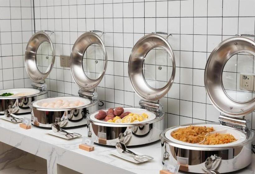 Borrman Hotel Zhanjiang Jinshawan Chikan Republic Of China Style Street