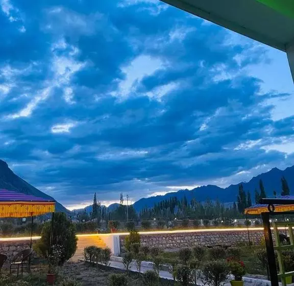 ホテル Gyalpo House