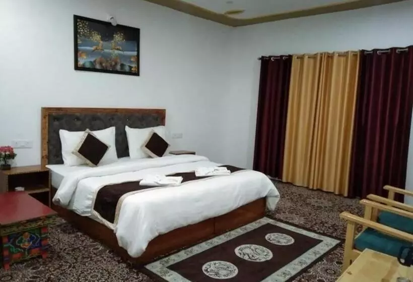 ホテル Gyalpo House