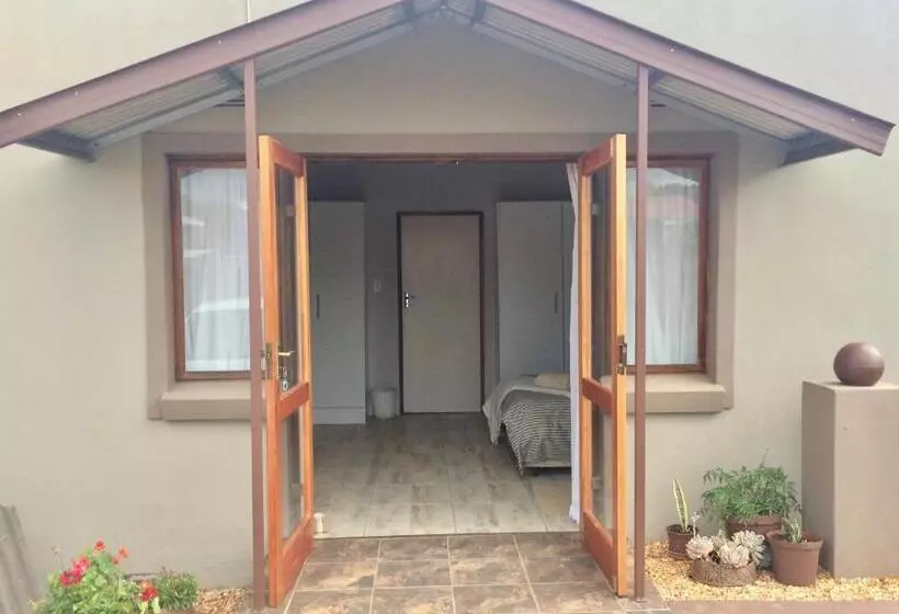 ペンション En Suite Private Room. Centrally Located
