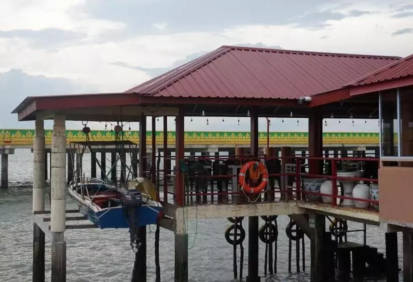 Sunset Curly Bay Hotel & Resort