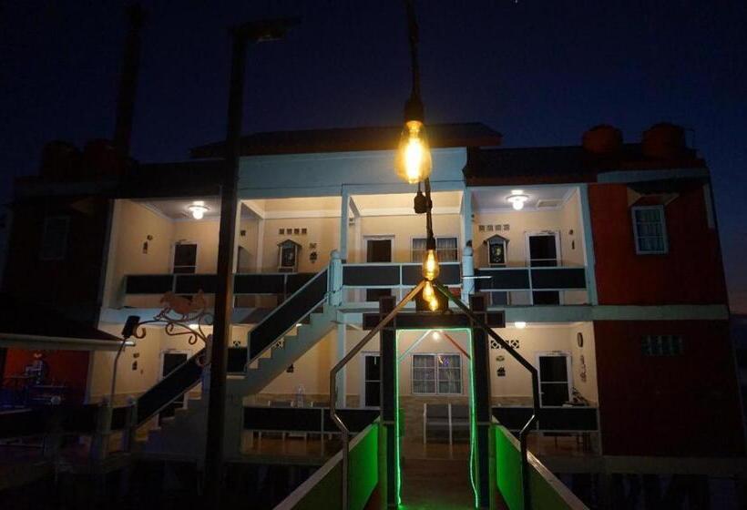 Sunset Curly Bay Hotel & Resort