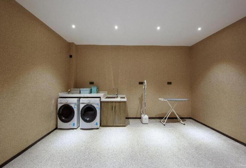 Borrman Hotel Yixing Dingshan Baolong Plaza