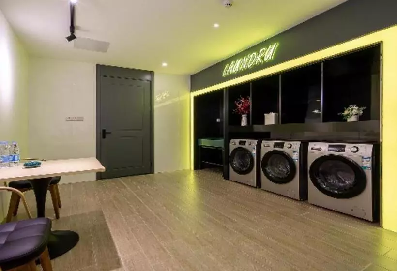 City Comfort Premier Hotel Zhaoqing East Station New District Sports Center Yanyang Lake