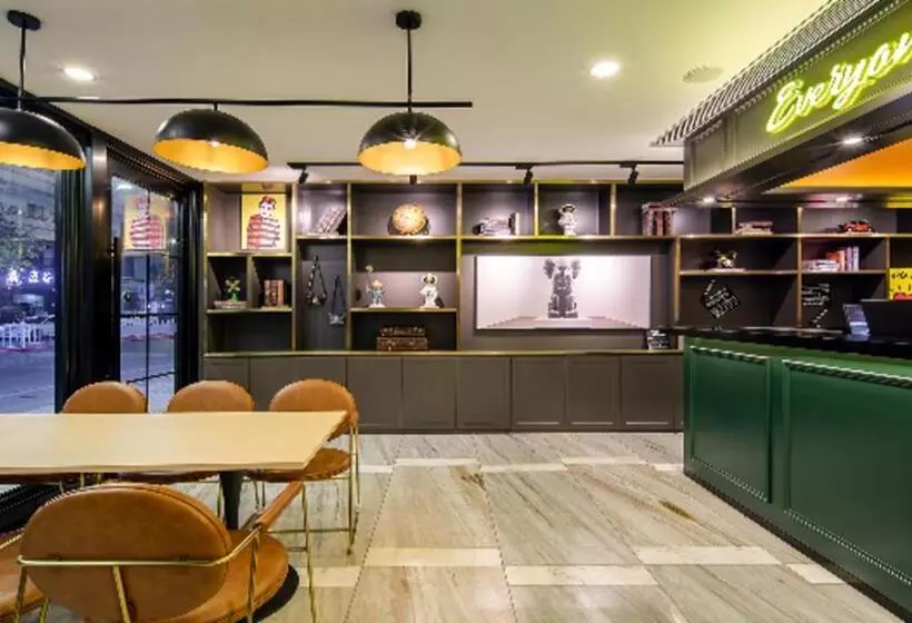 City Comfort Premier Hotel Zhaoqing East Station New District Sports Center Yanyang Lake