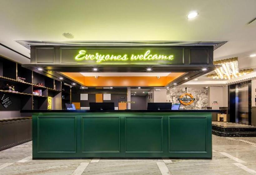 City Comfort Premier Hotel Zhaoqing East Station New District Sports Center Yanyang Lake