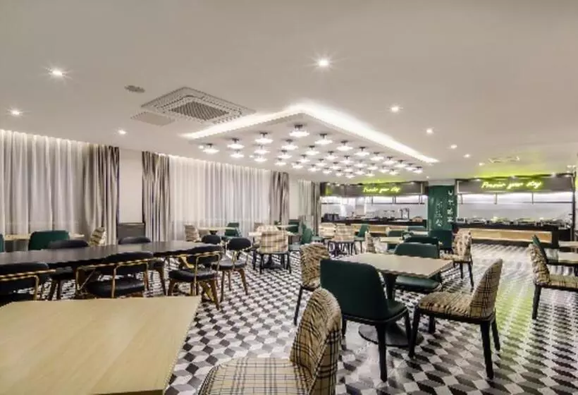 City Comfort Premier Hotel Zhaoqing East Station New District Sports Center Yanyang Lake