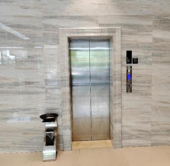 Отель City Comfort Inn Dong An Avenue County Government