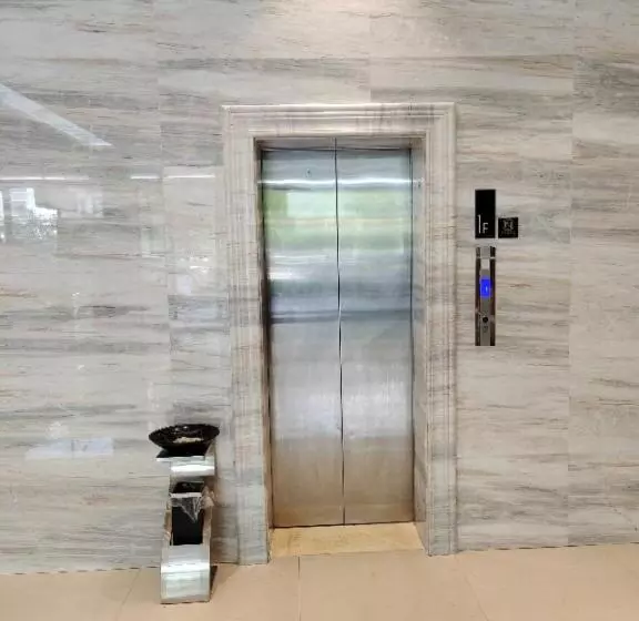 Hotelli City Comfort Inn Dong An Avenue County Government