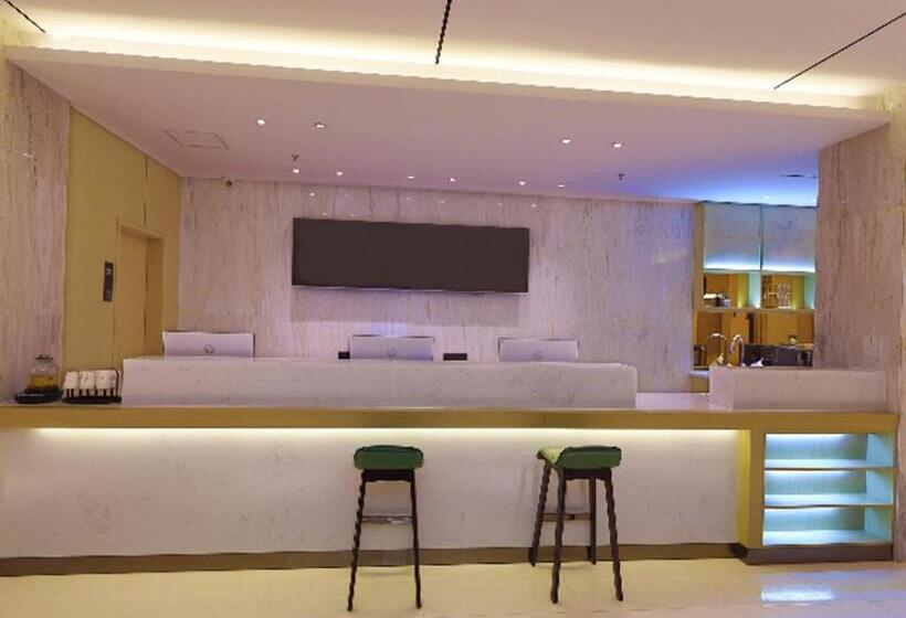 בית מלון כפרי City Comfort Inn Golmud City Hall Yanhu Square