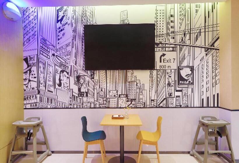 בית מלון כפרי City Comfort Inn Golmud City Hall Yanhu Square