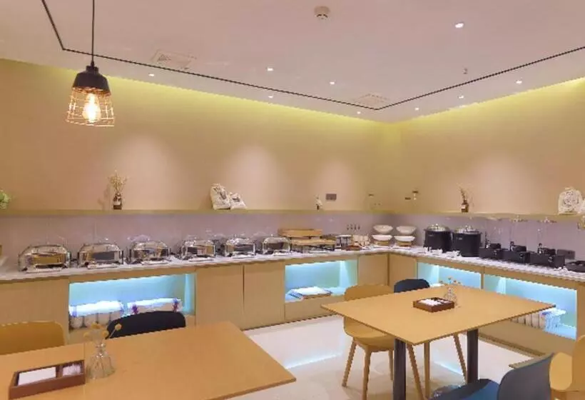 ホテル City Comfort Inn Golmud City Hall Yanhu Square