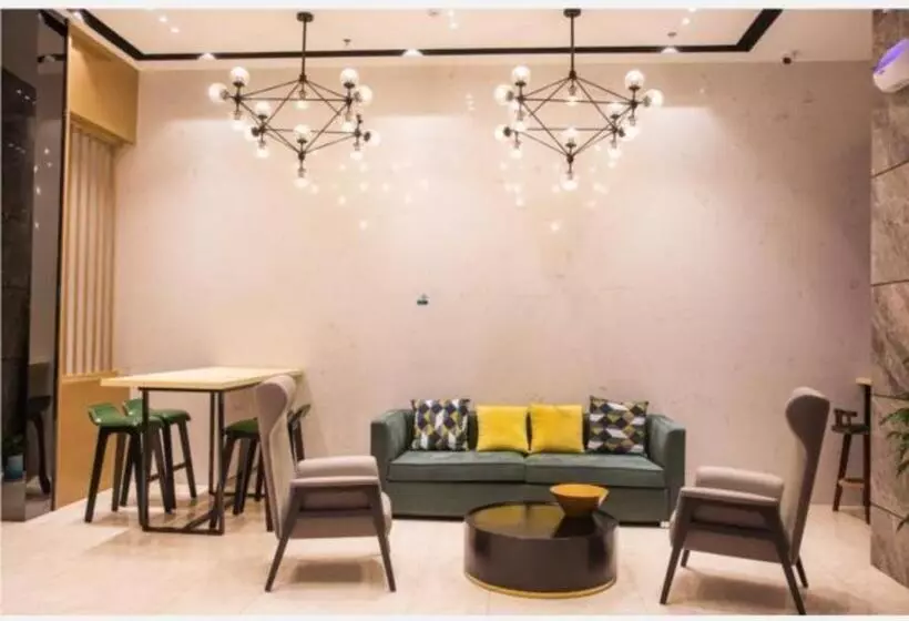 ホテル City Comfort Inn Qichun Experimental Middle School