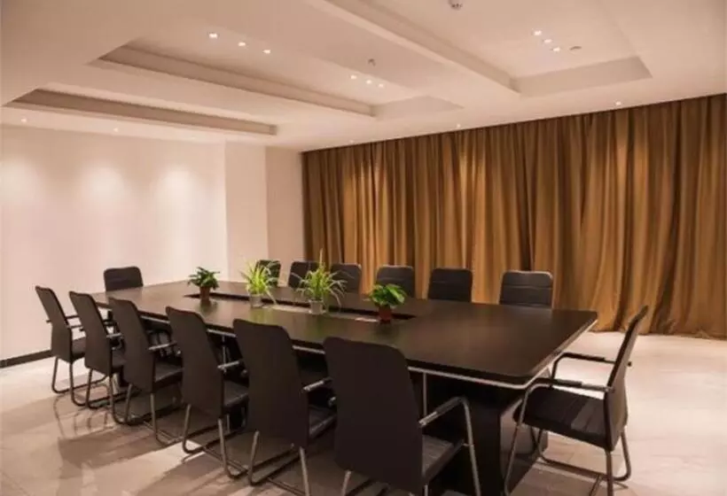 ホテル City Comfort Inn Qichun Experimental Middle School