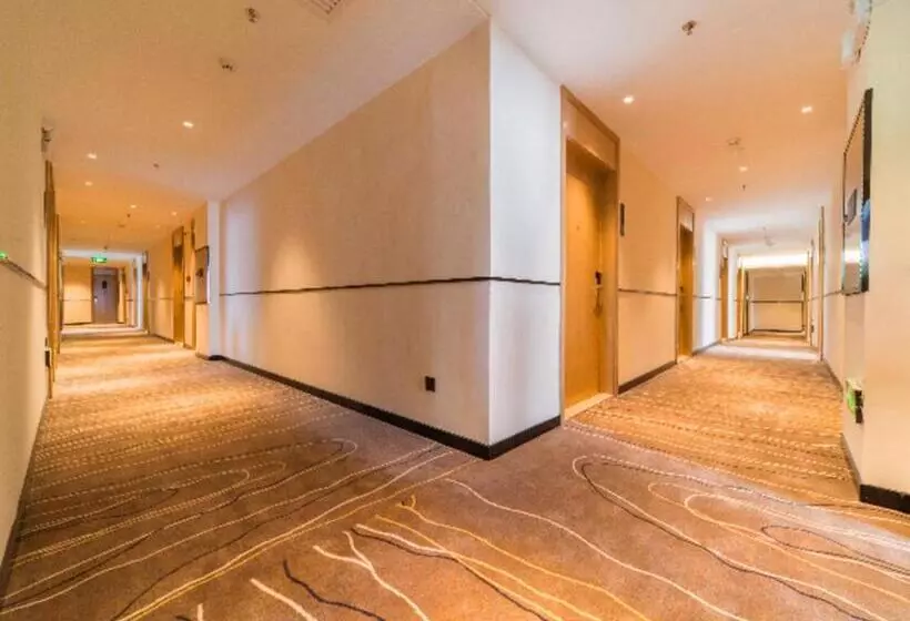 Hotelli City Comfort Inn Qingyuan Yingde Heping North Road