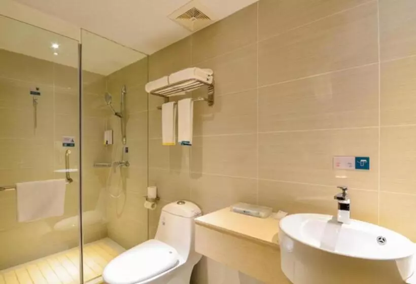 ホテル City Comfort Inn Wuhan South Lake Zhongnan University Of Economics And Law Fashion City