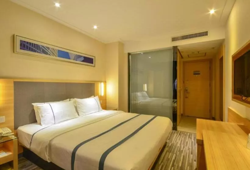 ホテル City Comfort Inn Wuhan South Lake Zhongnan University Of Economics And Law Fashion City