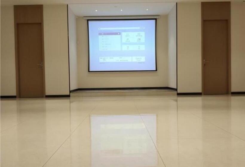 ホテル City Comfort Inn Zhuji Xishi Theater Yongli Plaza