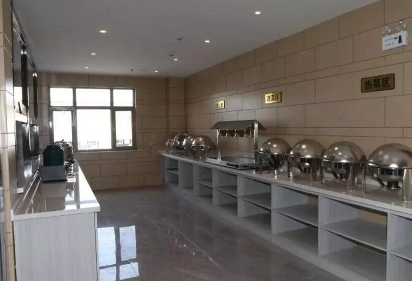 Hotelli Green Tree Inn Express Inner Mongolia Ulan Qab High Speed Railway Station