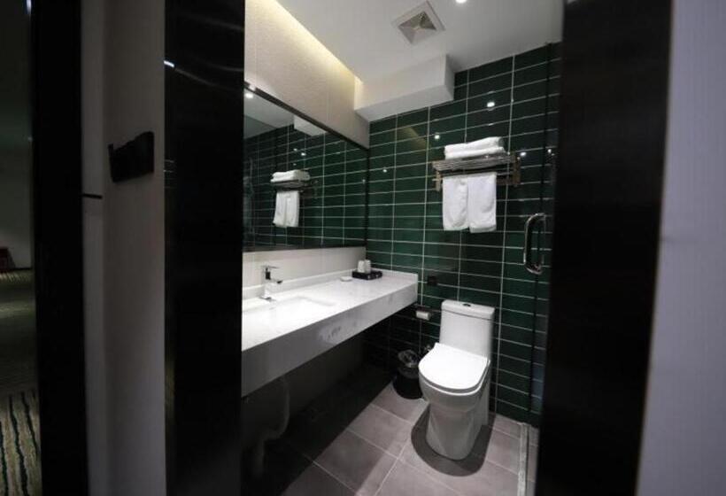 Otel Green Tree Inn Guangxi Wuzhou 2nd Xinxing Road Liangguang Market