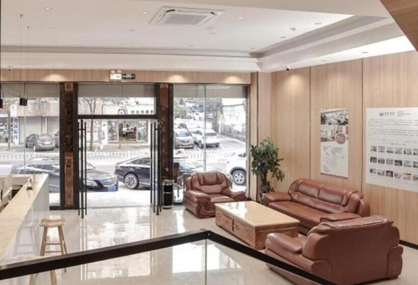 Shell Hotel Guangdong Zhuhai Doumen District Jingan Pedestrian Street